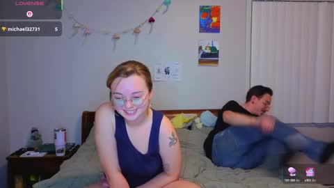 MamiCloudz online show from October 6, 2:09 am