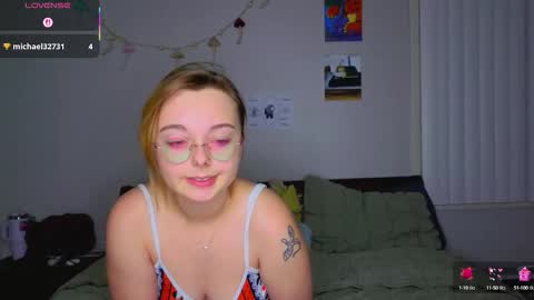 MamiCloudz online show from October 15, 12:11 am