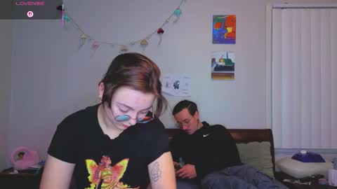 MamiCloudz online show from December 16, 1:43 am