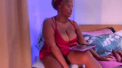 Snapshot of mamigilf66 chatting on January 17, 5:34 am mamigilf66 online show from January 17, 5:34 am