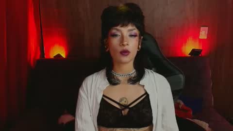   online show from July 3, 8:26 pm