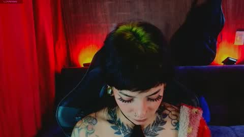   online show from July 10, 8:55 pm