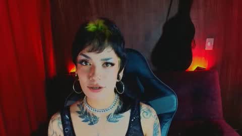   online show from July 15, 6:35 pm