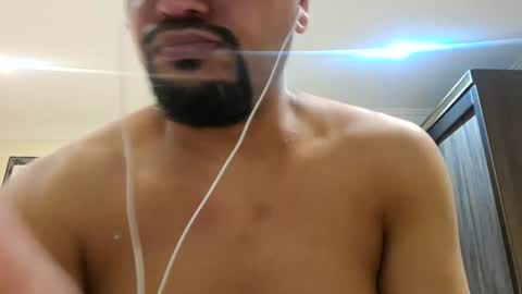 Snapshot of man_new chatting on June 16, 2:47 am Man new online show from June 16, 2:47 am