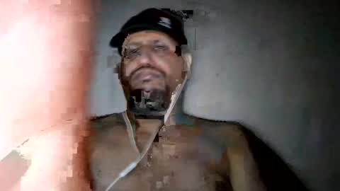Snapshot of man_new chatting on July 28, 7:04 pm Man new online show from July 28, 7:04 pm