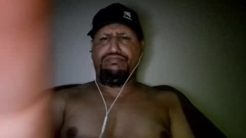 Snapshot of man_new chatting on August 2, 3:21 pm Man new online show from August 2, 3:21 pm