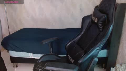 man_san11 online show from September 22, 5:15 pm