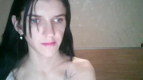 Snapshot of mandari_lukc chatting on November 21, 6:23 am Mandari lukc online show from November 21, 6:23 am