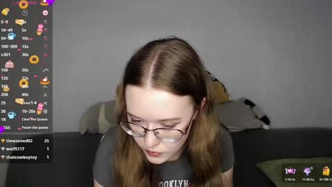 Snapshot of mandymilson chatting on February 26, 9:05 pm Mandy online show from February 26, 9:05 pm