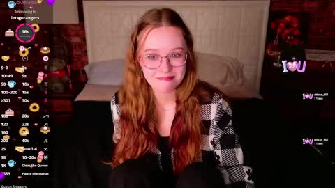 Snapshot of mandymilson chatting on March 5, 5:18 pm Mandy online show from March 5, 5:18 pm