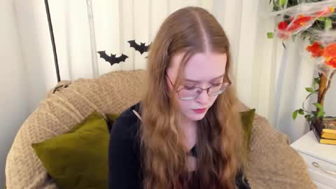 Mandy online show from October 25, 2:46 pm