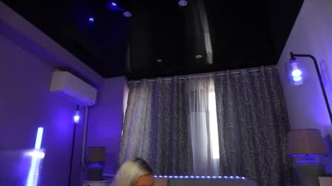 Anto Lovense is Active My pleasure is in your hands Private is Open online show from September 18, 6:37 am