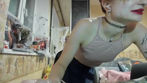 Mandy online show from October 4, 3:43 pm