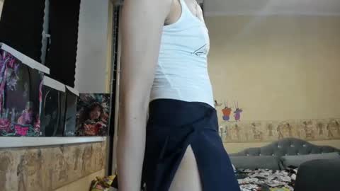 Snapshot of mandyshine chatting on June 17, 5:36 pm Mandy online show from June 17, 5:36 pm