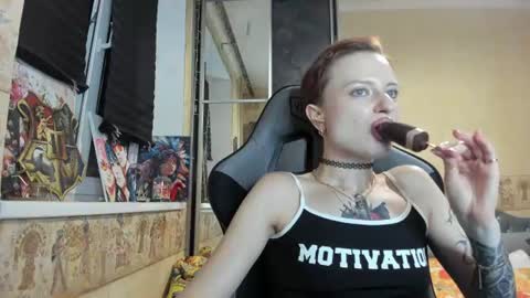 Snapshot of mandyshine chatting on July 19, 5:49 pm Mandy online show from July 19, 5:49 pm