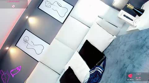 manellyksparklee online show from June 11, 1:53 pm