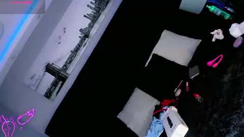 manellyksparklee online show from July 19, 4:49 am