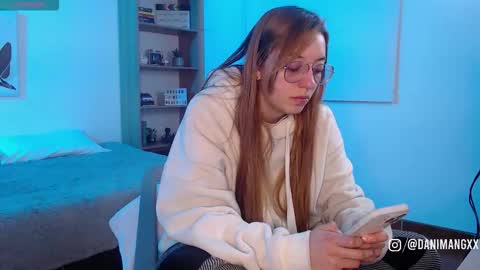 Danny online show from October 6, 2:53 am