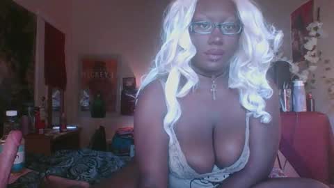 manicpixiedreamgirl666 online show from September 13, 3:12 pm