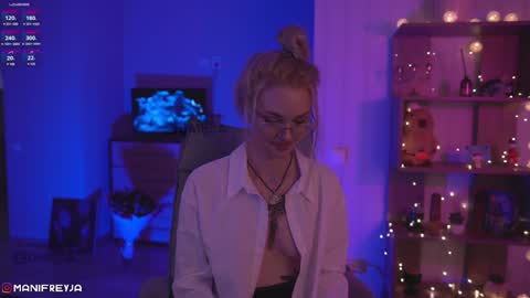 Amelie online show from February 5, 6:13 am