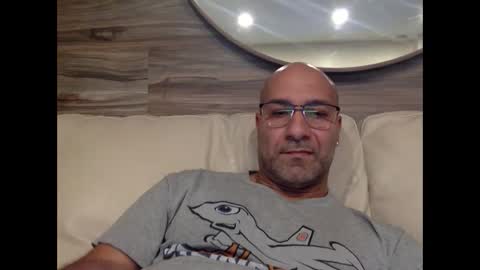 david 77977 online show from December 5, 10:12 pm