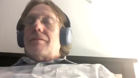 Snapshot of manofavalon chatting on January 2, 12:02 am Man Of Avalon online show from January 2, 12:02 am