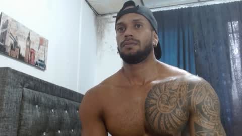 Manolo online show from February 4, 8:17 pm