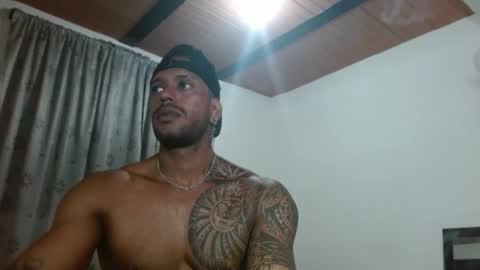 Manolo online show from October 31, 4:41 pm