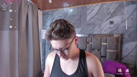Snapshot of manson_and_zoe chatting on May 29, 11:41 am Manson and Zoe online show from May 29, 11:41 am