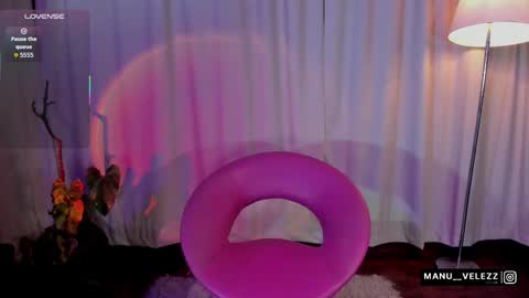 Snapshot of manu_nyx chatting on February 15, 7:51 am manu velezz Help me to get to 100 thumbs ups Tip 25tks Rate me online show from February 15, 7:51 am