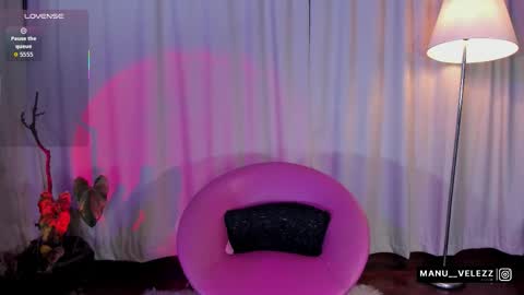 Snapshot of manu_nyx chatting on February 17, 5:37 am manu velezz Help me to get to 100 thumbs ups Tip 25tks Rate me online show from February 17, 5:37 am