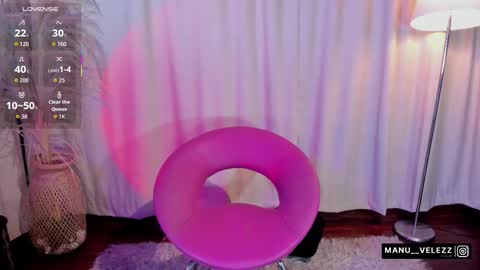 Snapshot of manu_nyx chatting on March 9, 9:13 am manu velezz Help me to get to 100 thumbs ups Tip 25tks Rate me online show from March 9, 9:13 am