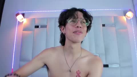 Manuel online show from February 27, 1:48 am