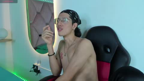 Manuel online show from March 4, 11:32 pm