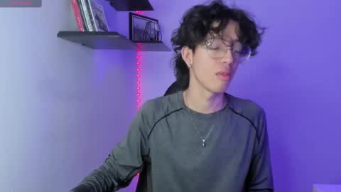 Manuel online show from March 5, 12:33 pm