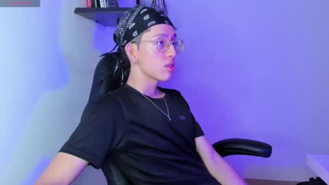 Manuel online show from March 9, 7:26 pm