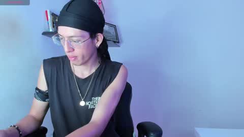 Manuel online show from October 13, 4:07 pm