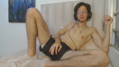 Manuel online show from May 24, 12:04 am