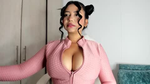 MANUELA online show from December 4, 3:54 pm