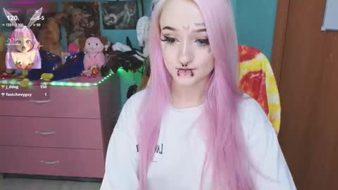 Snapshot of manuela_unicorn chatting on October 7, 8:17 pm Manuela online show from October 7, 8:17 pm