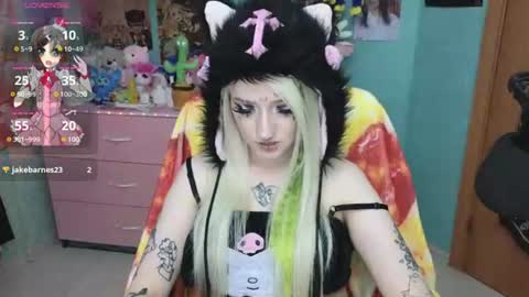 Manuela online show from July 15, 8:14 pm