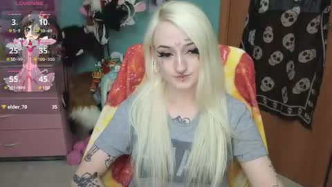 Manuela online show from August 3, 9:51 pm