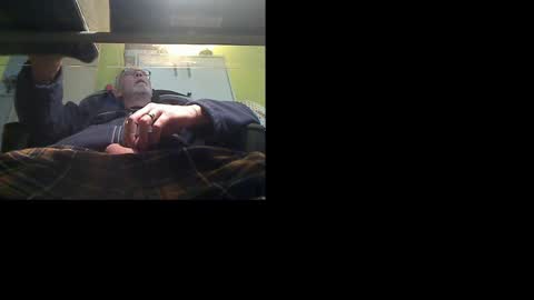 Manu online show from October 18, 8:15 am