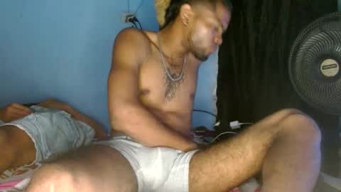 manumaster333 online show from March 27, 8:26 am