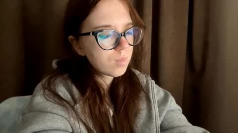 manymonrow online show from March 29, 10:43 pm