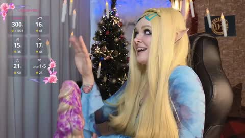 Snapshot of mao_me_meow chatting on December 15, 11:23 am Sasha online show from December 15, 11:23 am