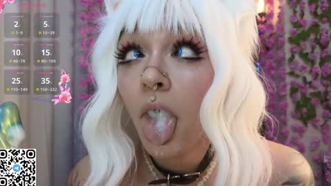 Snapshot of mao_me_meow chatting on February 7, 11:01 am Sasha online show from February 7, 11:01 am