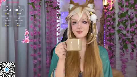 Snapshot of mao_me_meow chatting on February 19, 8:01 am Sasha online show from February 19, 8:01 am