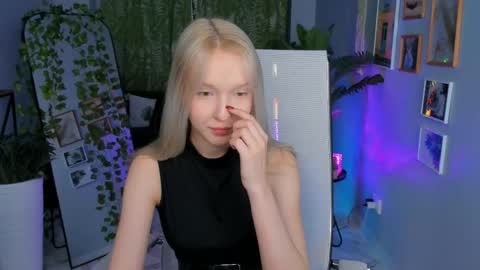 Snapshot of maoqibeverly chatting on March 27, 8:37 am Maoqi online show from March 27, 8:37 am