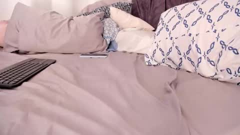 Snapshot of mapu_01 chatting on October 16, 2:51 pm Maria IG M APS01 online show from October 16, 2:51 pm